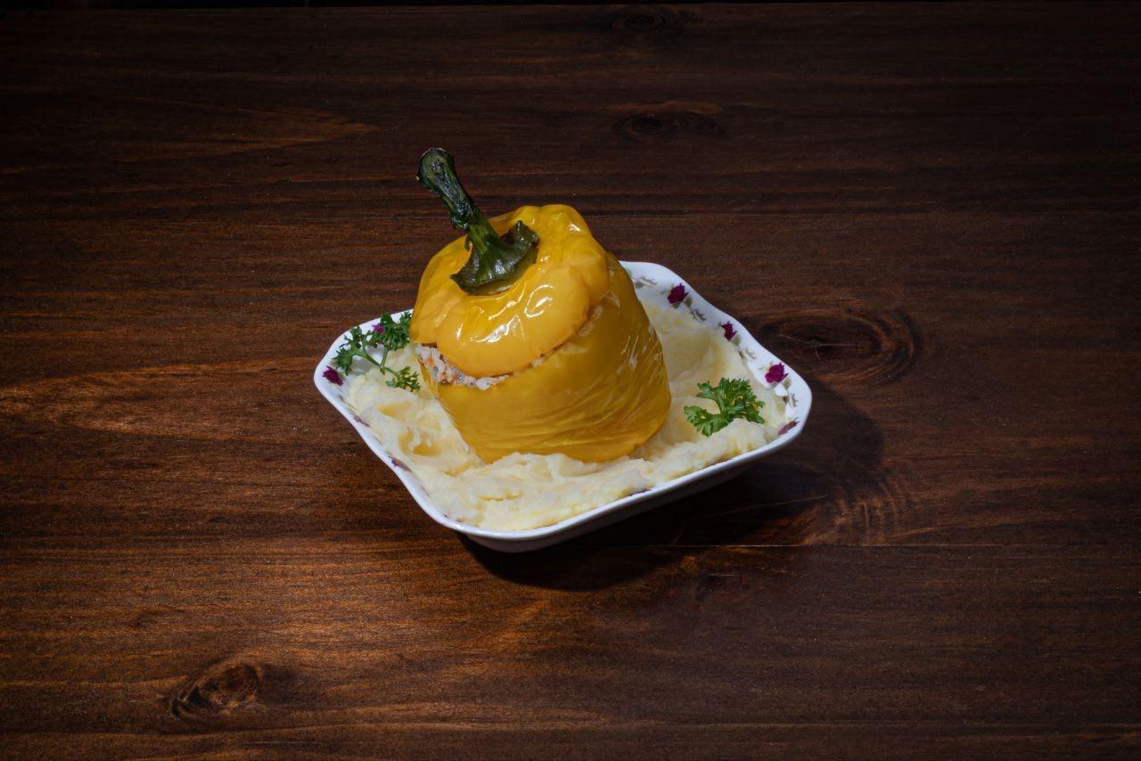 Stuffed bell pepper